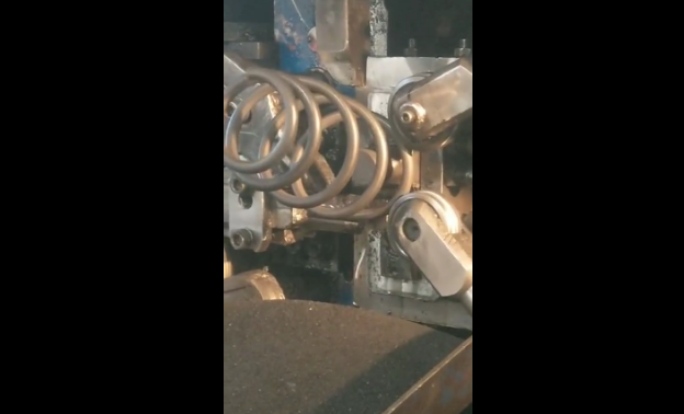 大型(xíng)彈簧制造