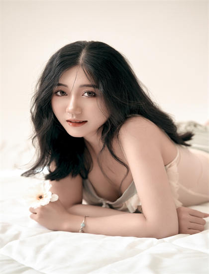 人物深度分析：《香车美人》中的主角的成长历程与心路变化 展现表演艺术的魅力